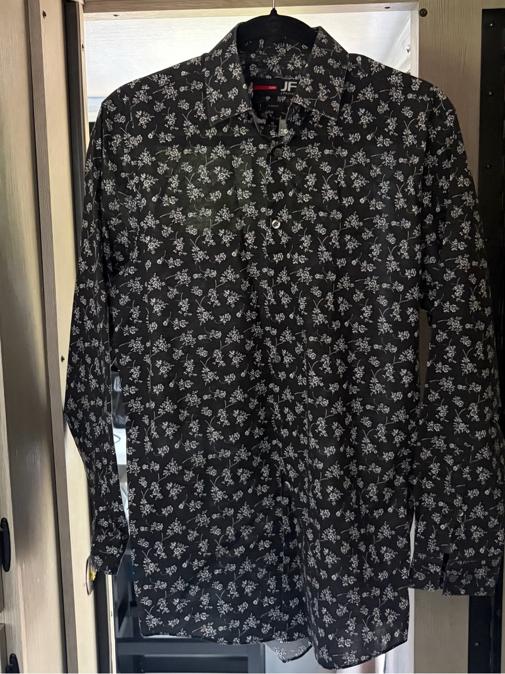 jf j.ferrar Black Floral Button-Front Shirt Jacket